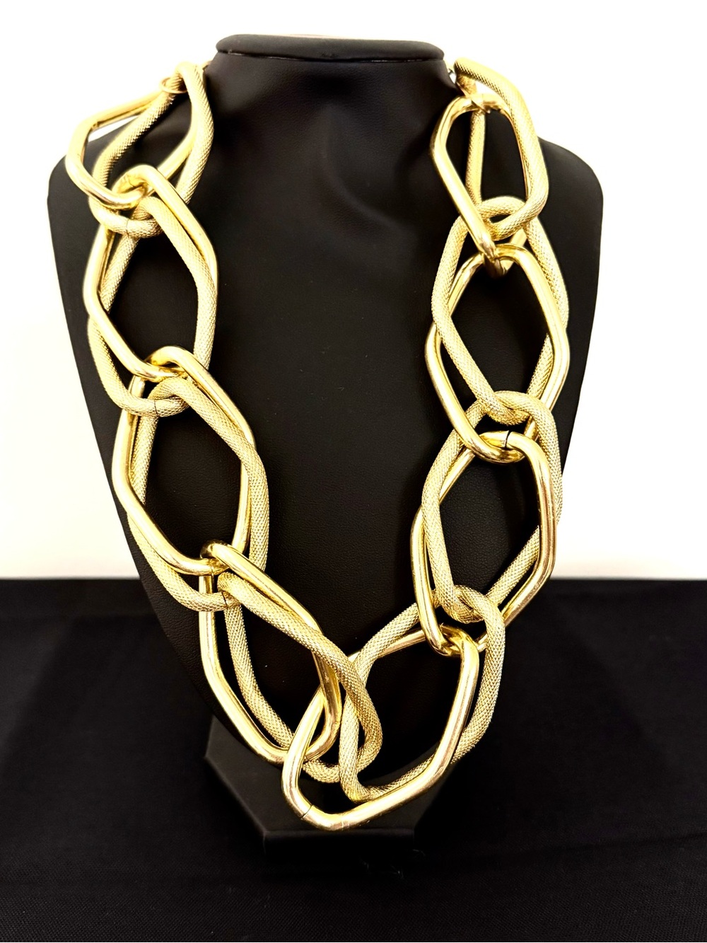 Oversized Gold Tone Chunky Chain Necklace Textured Mesh Link Statement Runway